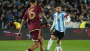 Golazo de Lionel Messi: la Selección Argentina abrió el marcador ante Venezuela