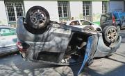 Choque y vuelco en pleno centro de La Plata