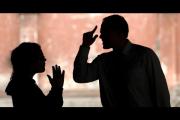 Buscan a un hombre acusado de matar a su pareja en medio de una discusión por los bienes después del divorcio