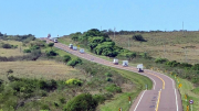 Los rodanteros del Alto Valle se acercan a Brasil en caravana: la emoción al cantar el himno