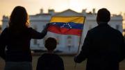 Juez federal bloqueó revocación del TPS para venezolanos y haitianos, pero administración Trump buscará apelar