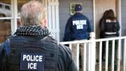 Amenaza de ICE en Chicago: Líderes latinos asesoran a migrantes en temas migratorios