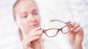 Cómo arreglar las patillas de los lentes y que no queden torcidos