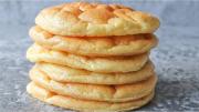 Cómo preparar el famoso pan nube: se hace en 10 minutos, lleva 3 ingredientes y ninguno es harina
