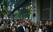 Fin de una época: una multitud despidió en Milán a Giorgio Armani