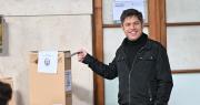 Tras emitir su voto, el gobernador Axel Kicillof habló con la prensa en La Plata: “Es un día soleado que nos sonríe”