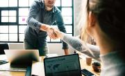 Búsqueda laboral y redes sociales: cómo postear para sumar puntos ante tu futuro empleador