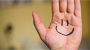 Estos 4 hábitos lograrán que seas feliz todos los días, según un experto de Harvard