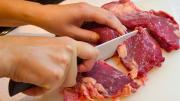 Cómo eliminar el olor a carne de las manos: con un ingrediente natural y un truco