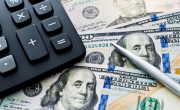 A cuánto abrieron el dólar oficial y el blue este lunes tras el triunfo peronista en las elecciones PBA
