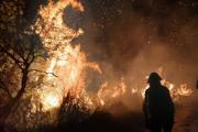 Bomberos sofocaron un incendio de pastizales en Las Termas