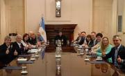 Milei convocó a los gobernadores a una mesa política nacional tras la derrota en las elecciones de la provincia de Buenos Aires