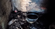 Tragedia en Santa Lucía: un obrero rural murió atrapado en el baño tras incendiarse su casa