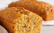 No tiene nada que envidiarle a la carrot cake: cómo hacer un budín de zapallo húmedo y esponjoso