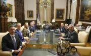 Elecciones 2025.- Sacudonazo económico: el dólar se disparó, cayeron las acciones y el riesgo país superó los 1.100 puntos