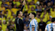 Nicolás Otamendi fue expulsado ante Ecuador y se perdería el debut en el Mundial