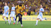Argentina perdió con Ecuador pero terminó en lo más alto de las Eliminatorias