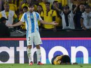 La bronca de Nico Tagliafico por la jugada del penal polémico en Ecuador vs Argentina: Afuera del área no era ni revisable