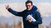 Alfredo Berti planea el equipo para enfrentar a Lanús: el esquema que tiene en mente y el cambio obligado