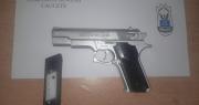 Caucete: atrapan a tres adolescentes que intimidaban con un arma a los vecinos y les robaban