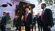Trump fue insultado en un restaurante de Washington: le gritaron el Hitler de nuestro tiempo