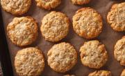 Receta sin azúcar y sin harina de galletitas de avena, coco y miel: delicia saludable para la merienda