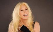 Bajo su estricta supervisión, Susana prepara su serie