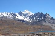 Rescatan sin vida a un ciudadano argentino que estaba desaparecido en el nevado Huayna Potosí