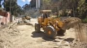 Alcaldía admite que no hay fecha para finalizar trabajos en la Av. del Poeta