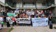 Estudiantes y docentes de la UNSa se movilizaron contra el veto a la ley de financiamiento