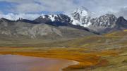 Bolivia: turista argentino murió al caer de 100 metros de altura mientras hacia trekking