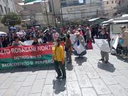Vecinos de Periférica protestan contra la alcaldía, le exigen la aprobación de sus planimetrías