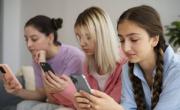 Las redes y los chicos: más países buscan limitarlas