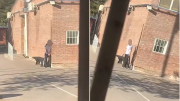Atrincherada en la escuela con un arma: el insólito hallazgo en su mochila
