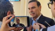 Valdés llegó a Río Cuarto para la reunión con gobernadores en medio de una fuerte tensión con Javier Milei