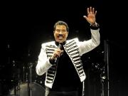 La gran noche de hits de Lionel Richie, el legendario cantante de los años '80 cuyo nombre inspiró el de Messi