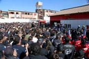 Bomberos voluntarios de Cinco Saltos recibieron una donación por más de $200 millones del sindicato de Petroleros