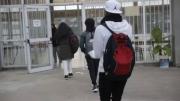 Antes de la alumna atrincherada, un chico de 13 años fue con un cuchillo a otra escuela de La Paz