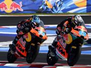 Valentín Perrone se la jugó en la última vuelta, pero un error lo dejó sin podio en el Moto3 en San Marino y explotó contra un rival: No puede ser