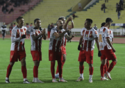 Independiente le pone un freno a Blooming: 3 a 0 en Sucre