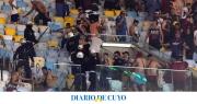 Fotos y videos de los graves incidentes entre la policía de Brasil y los hinchas de Lanús