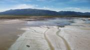 Gobernación de Oruro advierte sobre “crítico desequilibrio hídrico que afecta al Lago Poopó