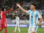Argentina sufrió con Cuba en el Mundial Sub 20: jugó 80 minutos con 10, dilapidó las tarjetas verdes pero ganó gracias al doblete de Sarco y a un sablazo de Subiabre