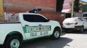 Hallan sin vida a una mujer en una calle de El Alto; vecinos sospechan que arrastraron el cuerpo