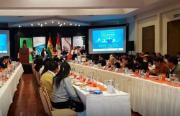Jóvenes y empresarios comparten experiencias en Tarija para impulsar la sostenibilidad