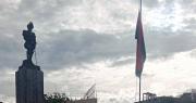 Nuestra Señora de La Paz abre el mes de su aniversario 477 con la iza de banderas
