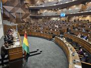 Cámara de Diputados sanciona ley que declara patrimonio a locomotoras y vagones del Cementerio de Trenes de Uyuni