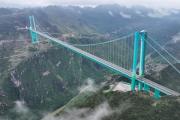 China abrió al tráfico el puente más alto del mundo