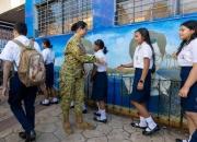Se acabó la polémica: El Salvador impone el idioma tradicional en todos sus centros educativos