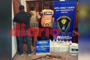 Lo buscaban por robo y lo atraparon en la puerta de su casa, armado con escopeta